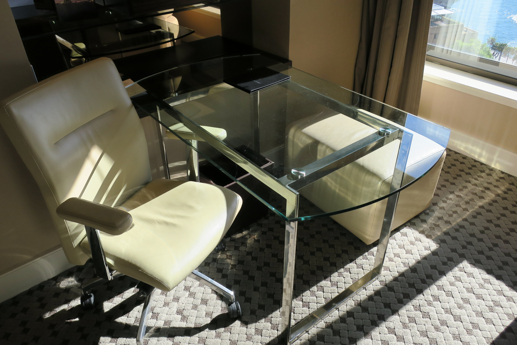 30694599401_105294b6f6_k